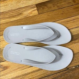 Barneys New York Rubber Flip Flops size 13 Gray